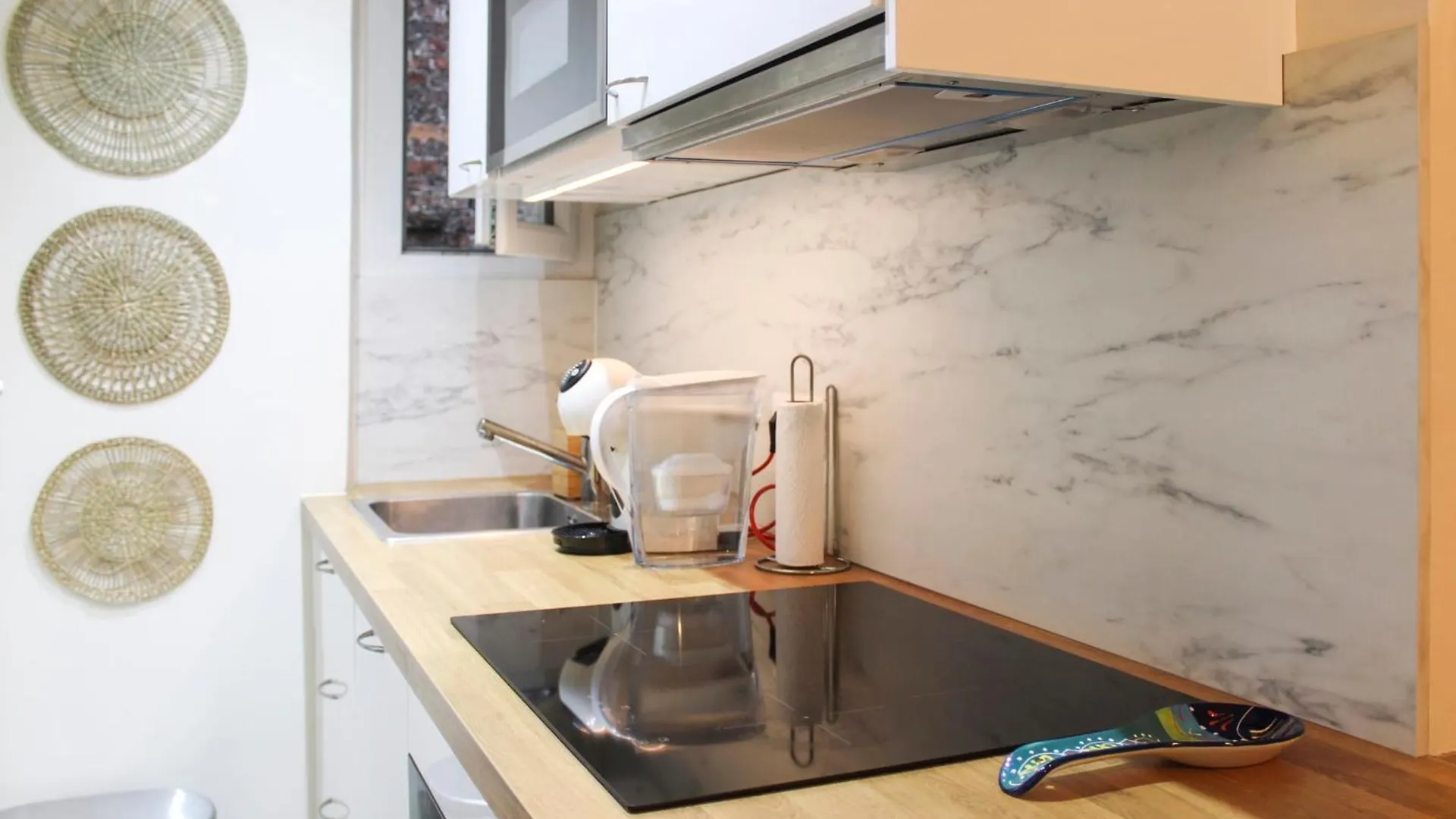 Apartman Bright With Balcony Quiet Location